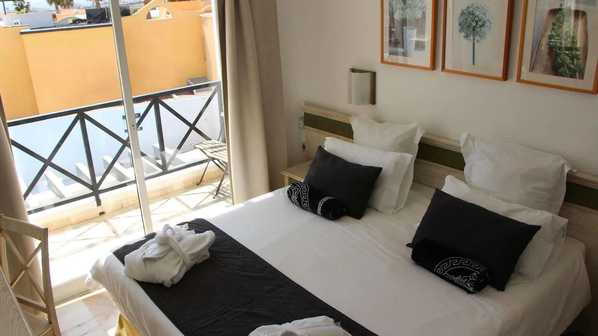 Vista Bonita - Gay And Lesbian Only Resort (Adults Only) Maspalomas  Maspalomas (Gran Canaria)